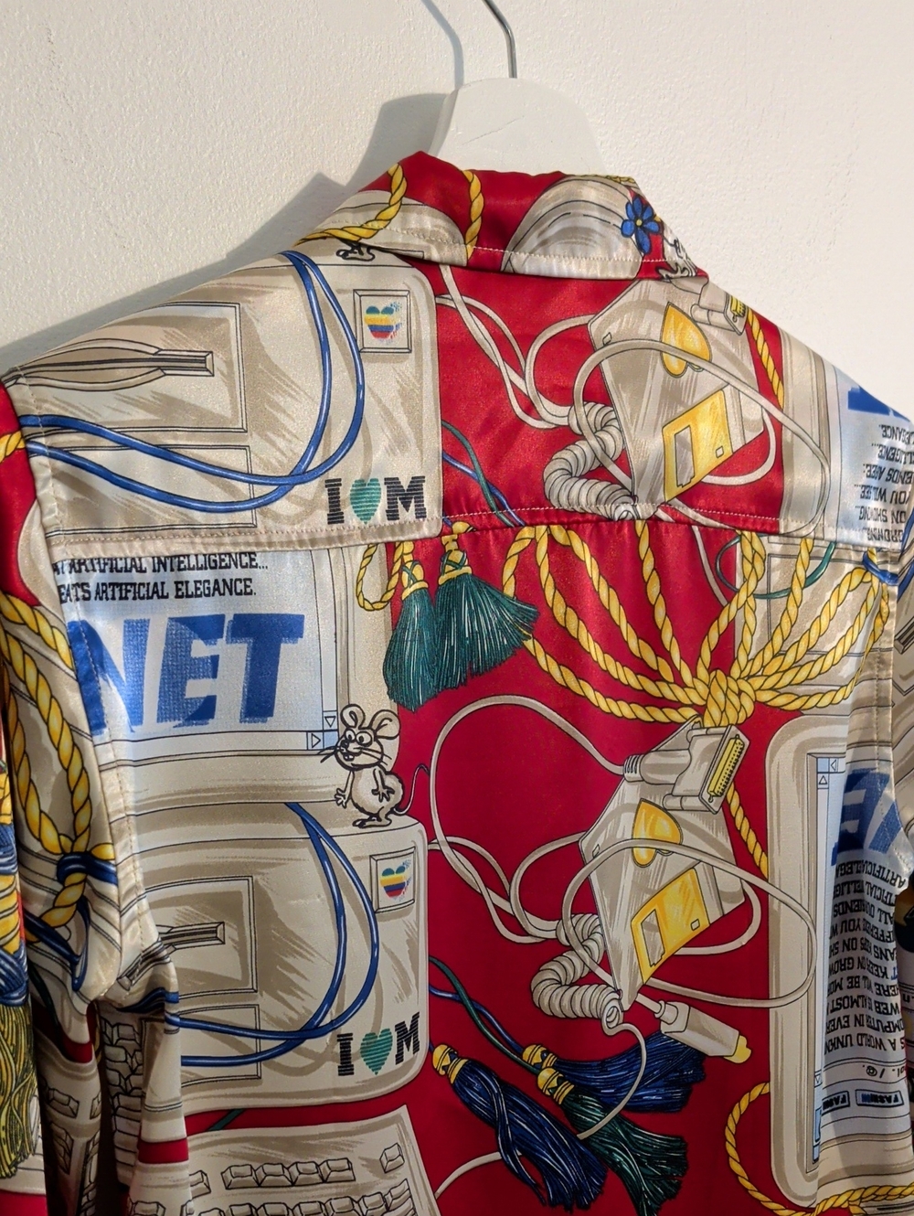 VINTAGE MOSCHINO 'apple mac' parody print blouse - size 4 - Picture 15 of 15